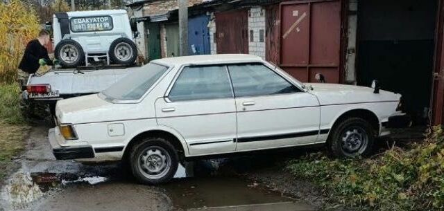 Білий Ніссан Блюберд, об'ємом двигуна 0 л та пробігом 185 тис. км за 3569 $, фото 2 на Automoto.ua