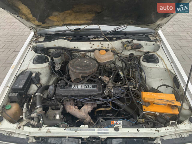 Белый Ниссан Блюберд, объемом двигателя 1.81 л и пробегом 184 тыс. км за 1800 $, фото 6 на Automoto.ua