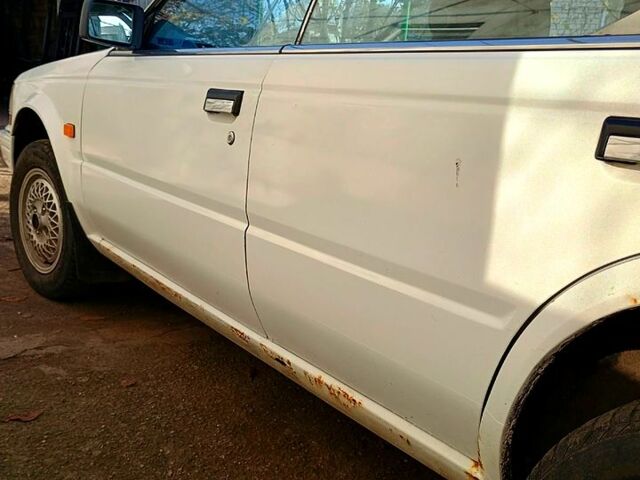 Белый Ниссан Блюберд, объемом двигателя 1.8 л и пробегом 0 тыс. км за 900 $, фото 3 на Automoto.ua