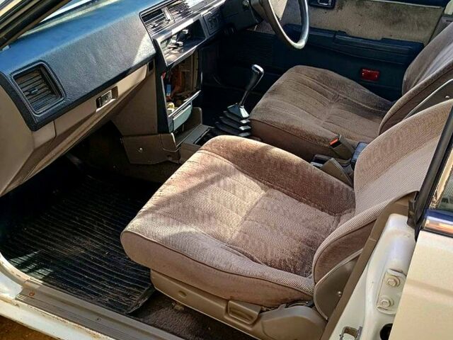 Белый Ниссан Блюберд, объемом двигателя 1.8 л и пробегом 0 тыс. км за 900 $, фото 1 на Automoto.ua