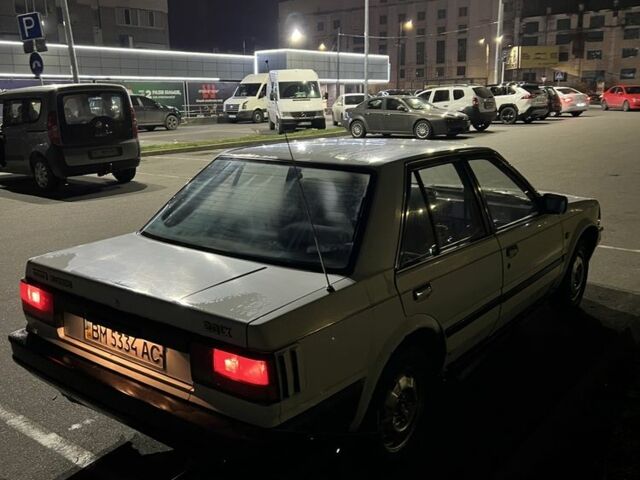 Белый Ниссан Блюберд, объемом двигателя 2 л и пробегом 300 тыс. км за 691 $, фото 3 на Automoto.ua