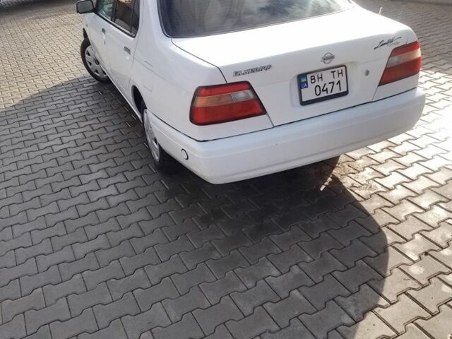 Білий Ніссан Блюберд, об'ємом двигуна 1.8 л та пробігом 142 тис. км за 3900 $, фото 2 на Automoto.ua