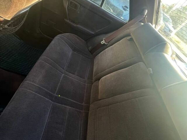 Коричневый Ниссан Блюберд, объемом двигателя 2 л и пробегом 341 тыс. км за 750 $, фото 4 на Automoto.ua