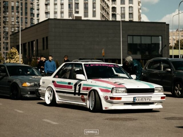 Червоний Ніссан Блюберд, об'ємом двигуна 2 л та пробігом 88 тис. км за 4099 $, фото 1 на Automoto.ua