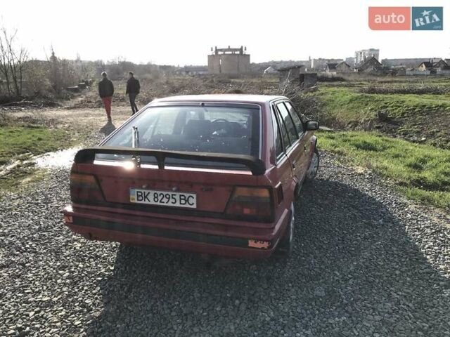 Червоний Ніссан Блюберд, об'ємом двигуна 2 л та пробігом 315 тис. км за 1450 $, фото 5 на Automoto.ua