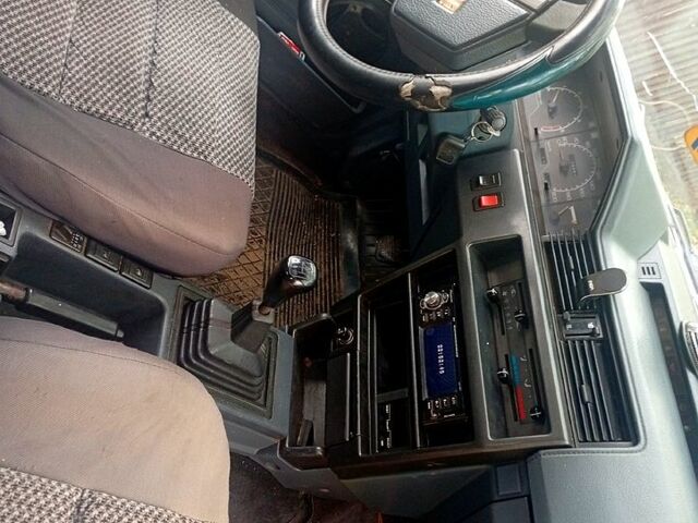 Ніссан Блюберд, об'ємом двигуна 2 л та пробігом 0 тис. км за 1000 $, фото 5 на Automoto.ua