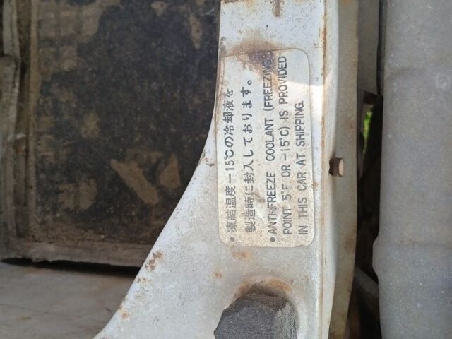 Серый Ниссан Блюберд, объемом двигателя 1.8 л и пробегом 160 тыс. км за 571 $, фото 4 на Automoto.ua