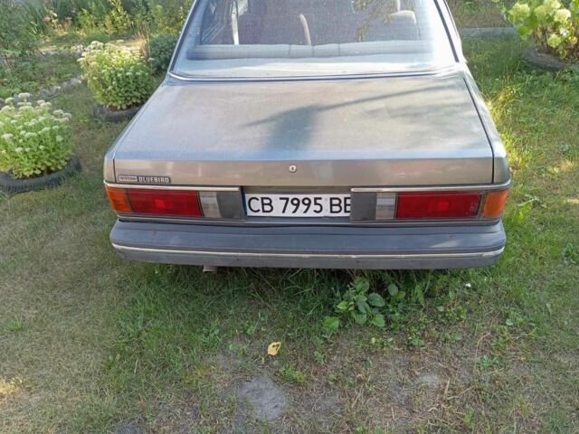 Серый Ниссан Блюберд, объемом двигателя 1.8 л и пробегом 160 тыс. км за 571 $, фото 3 на Automoto.ua