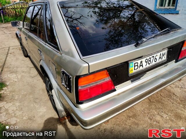 Серый Ниссан Блюберд, объемом двигателя 2 л и пробегом 250 тыс. км за 650 $, фото 7 на Automoto.ua