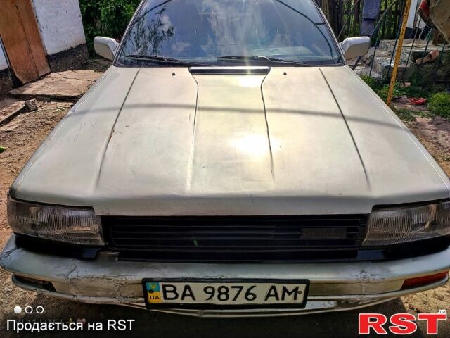 Серый Ниссан Блюберд, объемом двигателя 2 л и пробегом 250 тыс. км за 650 $, фото 9 на Automoto.ua