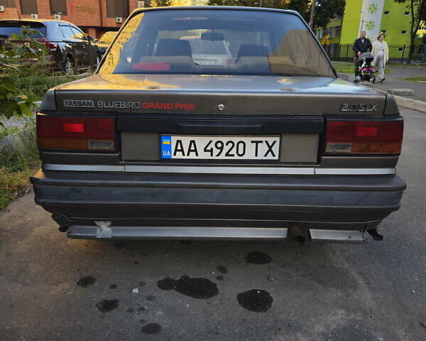 Серый Ниссан Блюберд, объемом двигателя 2 л и пробегом 300 тыс. км за 750 $, фото 2 на Automoto.ua