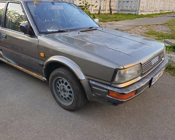 Серый Ниссан Блюберд, объемом двигателя 2 л и пробегом 300 тыс. км за 750 $, фото 1 на Automoto.ua