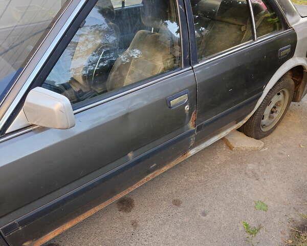 Серый Ниссан Блюберд, объемом двигателя 2 л и пробегом 300 тыс. км за 750 $, фото 6 на Automoto.ua