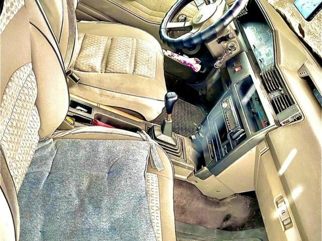 Серый Ниссан Блюберд, объемом двигателя 2 л и пробегом 450 тыс. км за 1100 $, фото 4 на Automoto.ua