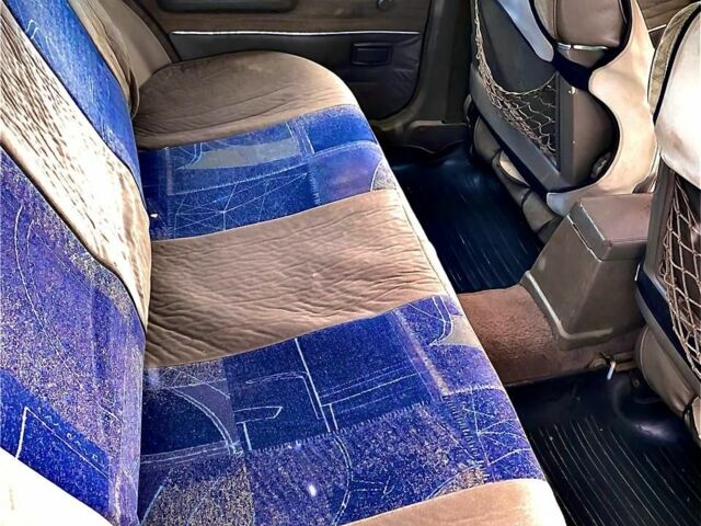 Серый Ниссан Блюберд, объемом двигателя 2 л и пробегом 450 тыс. км за 1100 $, фото 5 на Automoto.ua