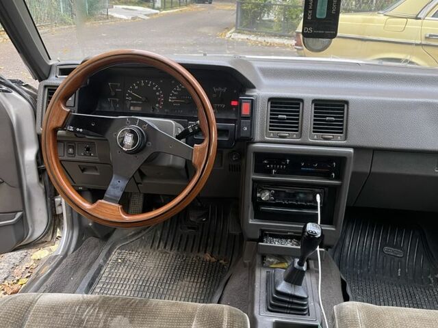 Сірий Ніссан Блюберд, об'ємом двигуна 2 л та пробігом 250 тис. км за 1600 $, фото 8 на Automoto.ua