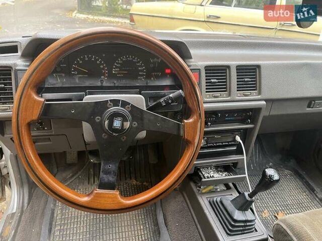 Серый Ниссан Блюберд, объемом двигателя 2 л и пробегом 250 тыс. км за 1600 $, фото 9 на Automoto.ua