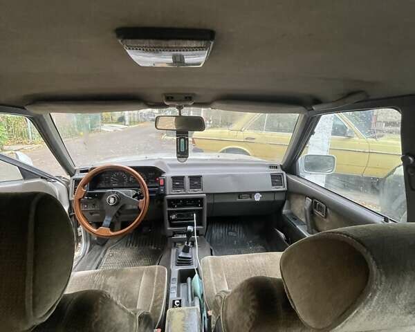 Серый Ниссан Блюберд, объемом двигателя 2 л и пробегом 250 тыс. км за 1600 $, фото 5 на Automoto.ua