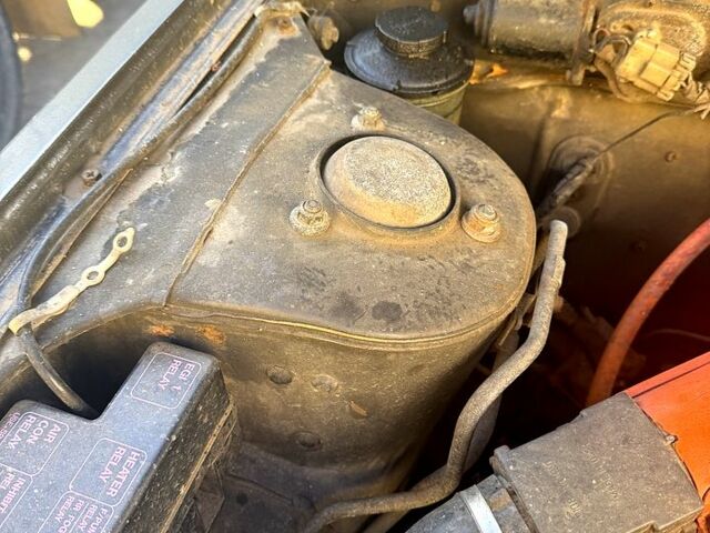 Серый Ниссан Блюберд, объемом двигателя 1.6 л и пробегом 0 тыс. км за 600 $, фото 6 на Automoto.ua