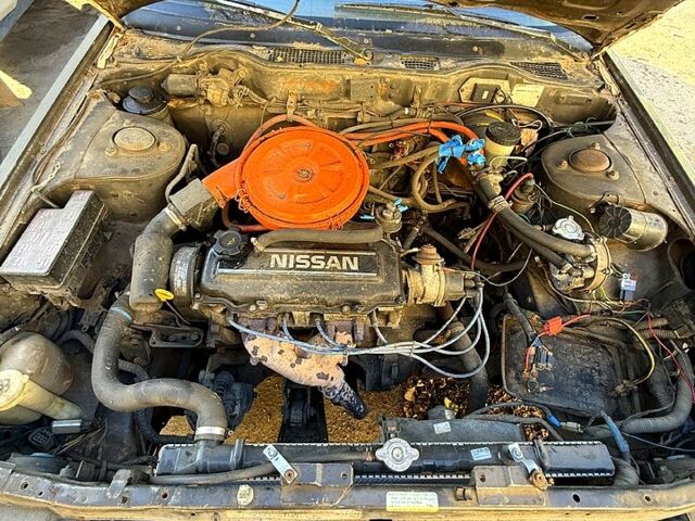 Серый Ниссан Блюберд, объемом двигателя 1.6 л и пробегом 0 тыс. км за 600 $, фото 5 на Automoto.ua