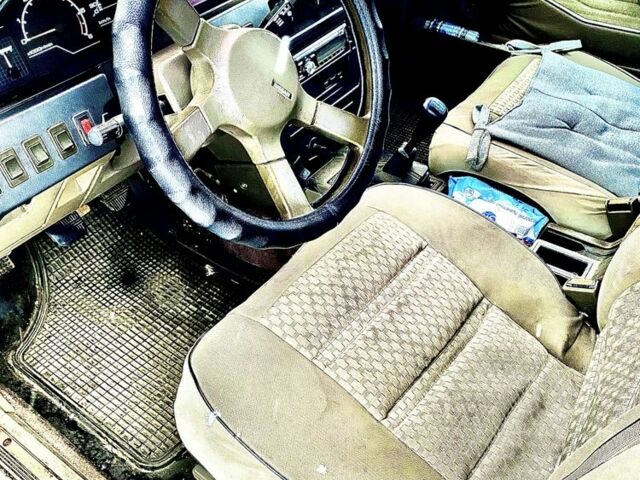 Серый Ниссан Блюберд, объемом двигателя 2 л и пробегом 450 тыс. км за 1022 $, фото 7 на Automoto.ua