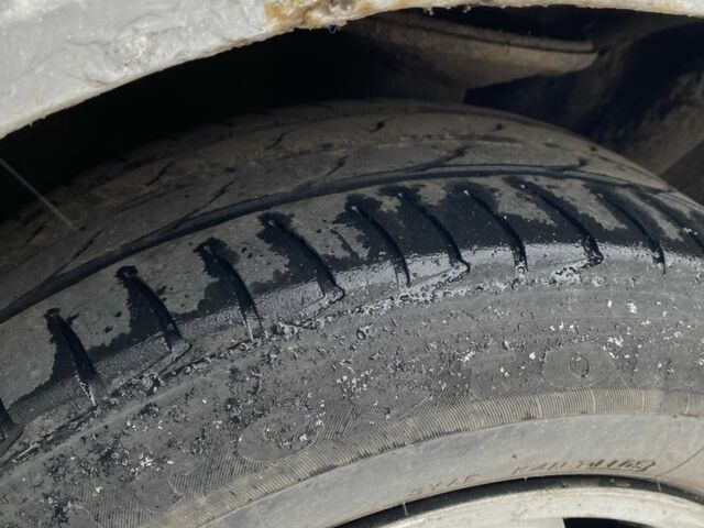 Серый Ниссан Блюберд, объемом двигателя 2 л и пробегом 450 тыс. км за 1022 $, фото 10 на Automoto.ua