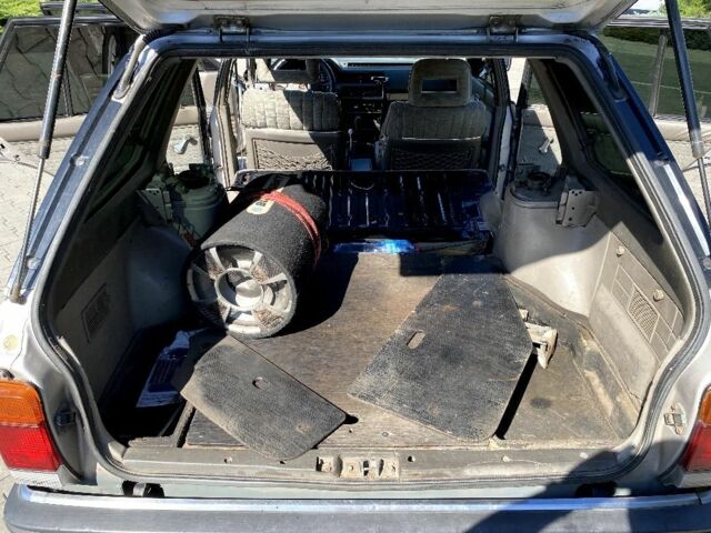 Сірий Ніссан Блюберд, об'ємом двигуна 2 л та пробігом 250 тис. км за 2000 $, фото 10 на Automoto.ua