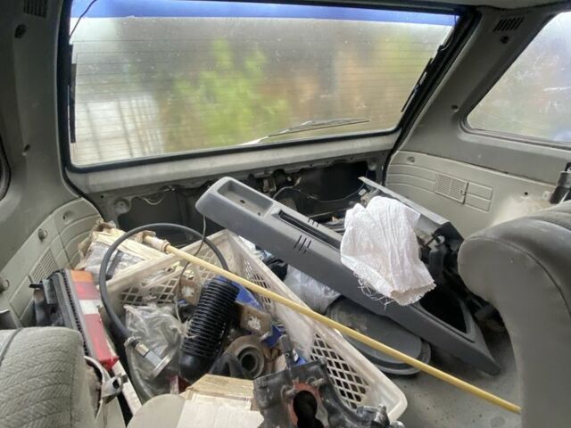 Серый Ниссан Блюберд, объемом двигателя 2 л и пробегом 350 тыс. км за 450 $, фото 11 на Automoto.ua