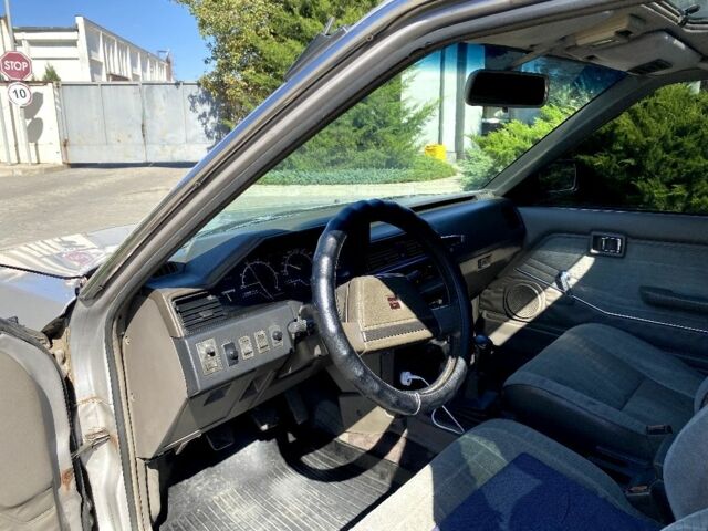 Сірий Ніссан Блюберд, об'ємом двигуна 2 л та пробігом 250 тис. км за 2000 $, фото 8 на Automoto.ua