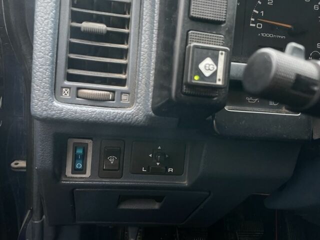 Синий Ниссан Блюберд, объемом двигателя 1.8 л и пробегом 3 тыс. км за 1350 $, фото 11 на Automoto.ua