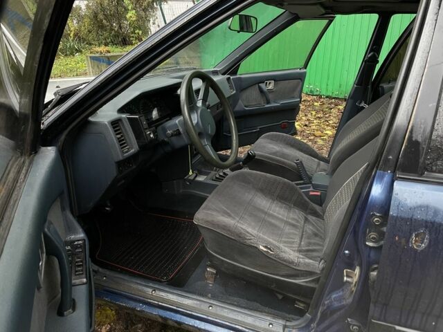 Синий Ниссан Блюберд, объемом двигателя 1.8 л и пробегом 3 тыс. км за 1350 $, фото 6 на Automoto.ua