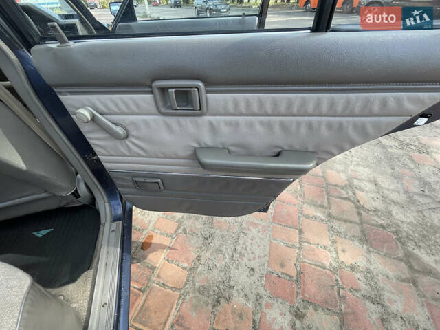 Синий Ниссан Блюберд, объемом двигателя 1.8 л и пробегом 140 тыс. км за 5000 $, фото 5 на Automoto.ua