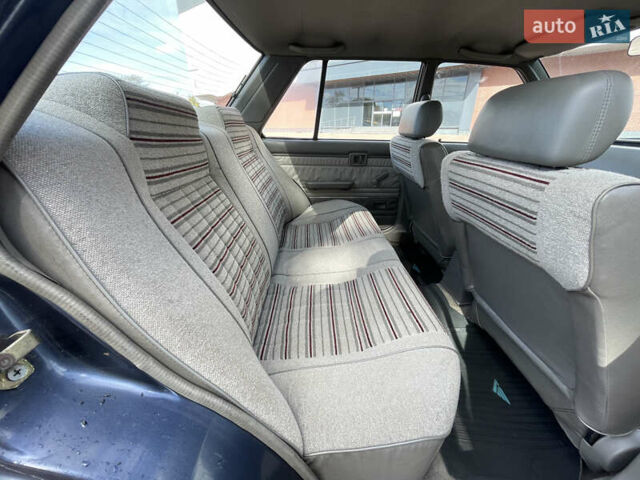 Синий Ниссан Блюберд, объемом двигателя 1.8 л и пробегом 140 тыс. км за 5000 $, фото 8 на Automoto.ua