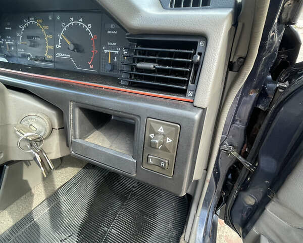 Синий Ниссан Блюберд, объемом двигателя 1.8 л и пробегом 140 тыс. км за 5000 $, фото 14 на Automoto.ua