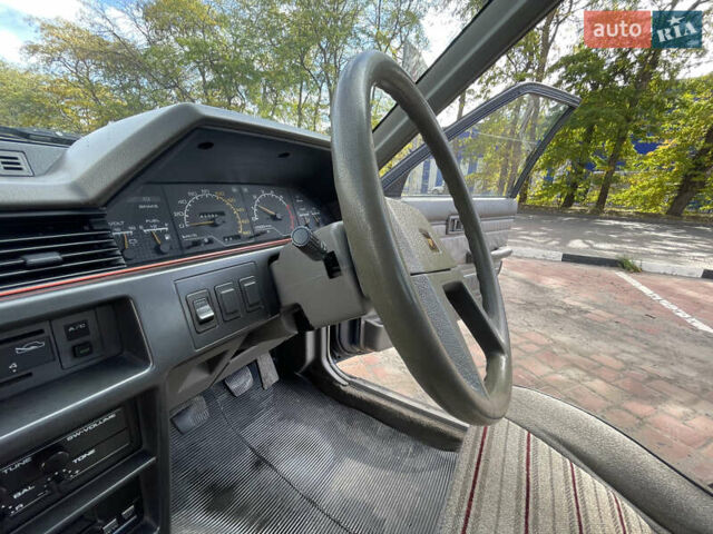 Синий Ниссан Блюберд, объемом двигателя 1.8 л и пробегом 140 тыс. км за 5000 $, фото 16 на Automoto.ua