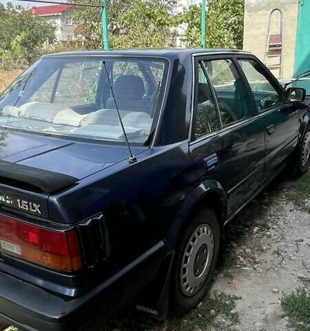 Синий Ниссан Блюберд, объемом двигателя 1.6 л и пробегом 327 тыс. км за 1250 $, фото 2 на Automoto.ua