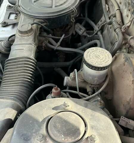 Синий Ниссан Блюберд, объемом двигателя 1.6 л и пробегом 327 тыс. км за 1250 $, фото 10 на Automoto.ua