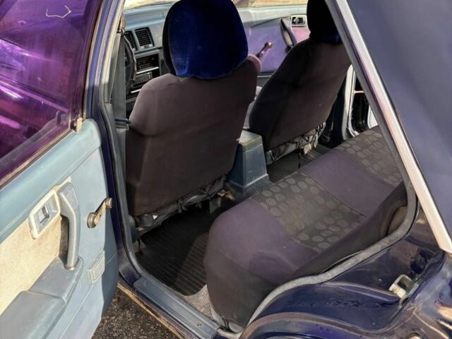 Синий Ниссан Блюберд, объемом двигателя 2 л и пробегом 413 тыс. км за 2200 $, фото 17 на Automoto.ua