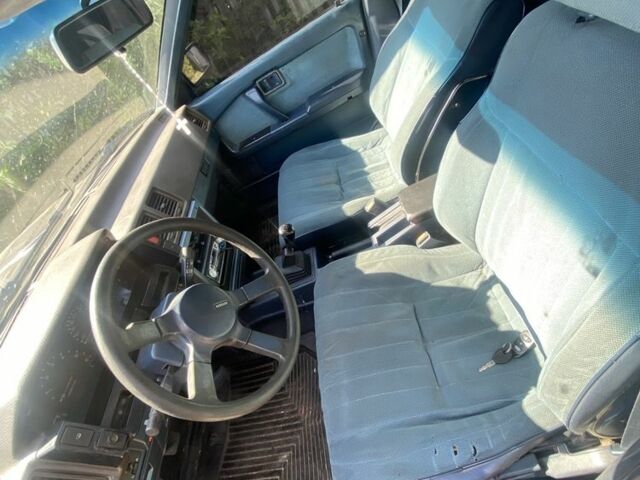 Синий Ниссан Блюберд, объемом двигателя 2 л и пробегом 500 тыс. км за 483 $, фото 3 на Automoto.ua