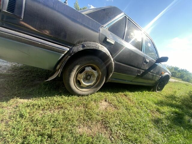 Синий Ниссан Блюберд, объемом двигателя 2 л и пробегом 500 тыс. км за 483 $, фото 6 на Automoto.ua