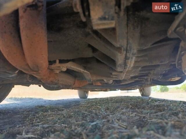 Синий Ниссан Блюберд, объемом двигателя 2 л и пробегом 370 тыс. км за 1200 $, фото 16 на Automoto.ua