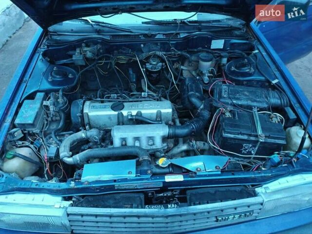 Синий Ниссан Блюберд, объемом двигателя 2 л и пробегом 500 тыс. км за 800 $, фото 4 на Automoto.ua