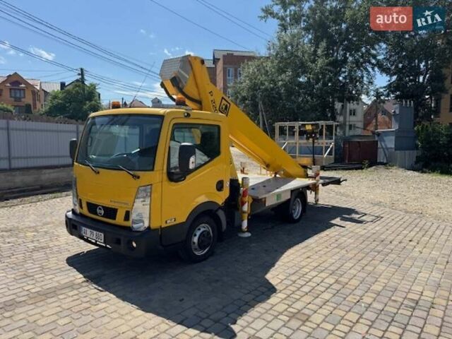 Жовтий Ніссан Кабстар, об'ємом двигуна 2.5 л та пробігом 72 тис. км за 60603 $, фото 10 на Automoto.ua
