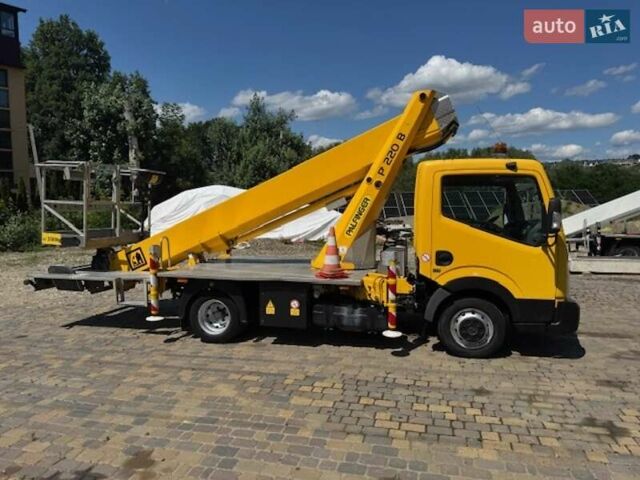 Жовтий Ніссан Кабстар, об'ємом двигуна 2.5 л та пробігом 72 тис. км за 60603 $, фото 5 на Automoto.ua
