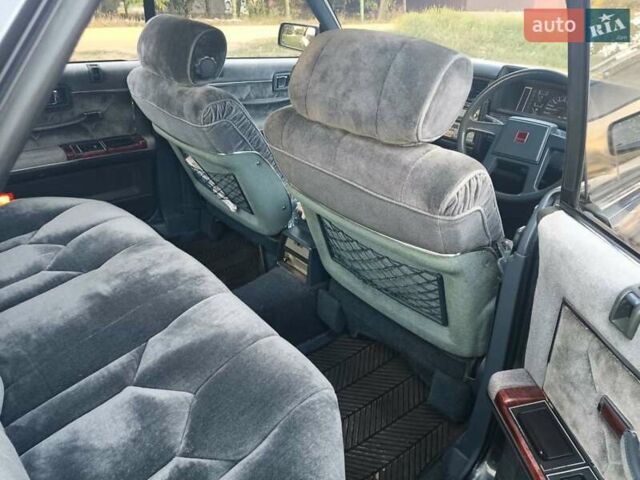 Синий Ниссан Цедрик, объемом двигателя 2 л и пробегом 150 тыс. км за 8000 $, фото 1 на Automoto.ua