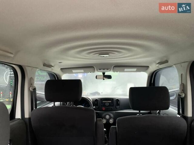 Белый Ниссан Куб, объемом двигателя 1.8 л и пробегом 195 тыс. км за 6000 $, фото 17 на Automoto.ua