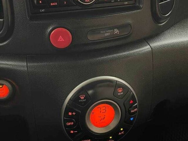 Черный Ниссан Куб, объемом двигателя 1.8 л и пробегом 205 тыс. км за 6500 $, фото 11 на Automoto.ua