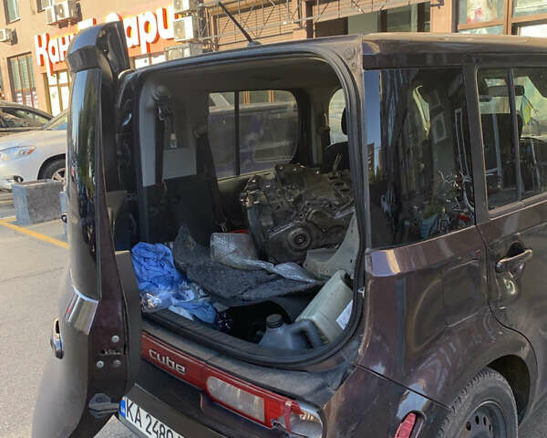 Фіолетовий Ніссан Куб, об'ємом двигуна 1.8 л та пробігом 288 тис. км за 4500 $, фото 8 на Automoto.ua