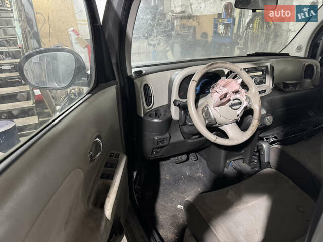 Сірий Ніссан Куб, об'ємом двигуна 1.8 л та пробігом 1 тис. км за 1500 $, фото 4 на Automoto.ua