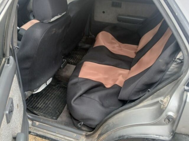 Серый Ниссан Куб, объемом двигателя 1.3 л и пробегом 400 тыс. км за 1700 $, фото 4 на Automoto.ua